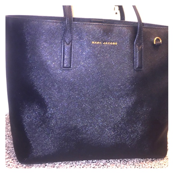 Marc Jacobs Handbags - MARC JACOBS black LARGE tote bag